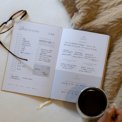 Undated Daily Planner + Gratitude Journal